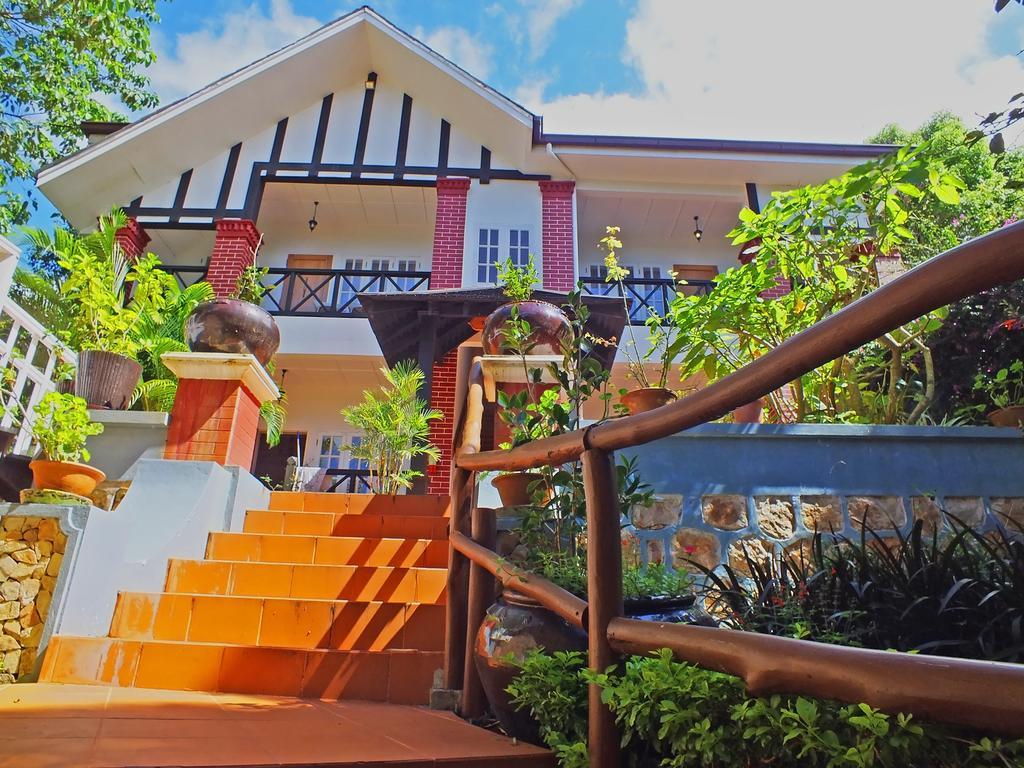 Royal Kalaw Hills Resort Exterior photo